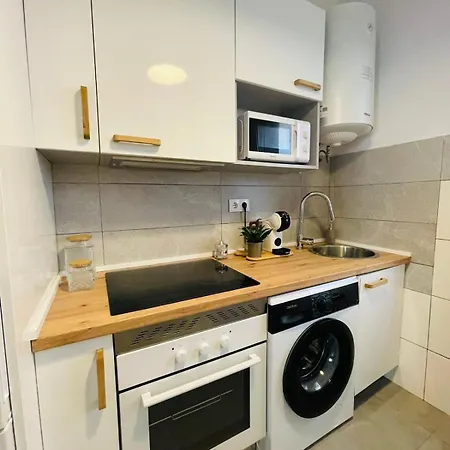 Apartamento Reformado En El Centro De 4 Personas *
